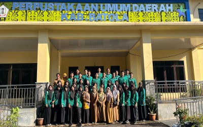 KUNJUNGAN KE PERPUSTAKAAN UMUM DAERAH KAB. BATOLA